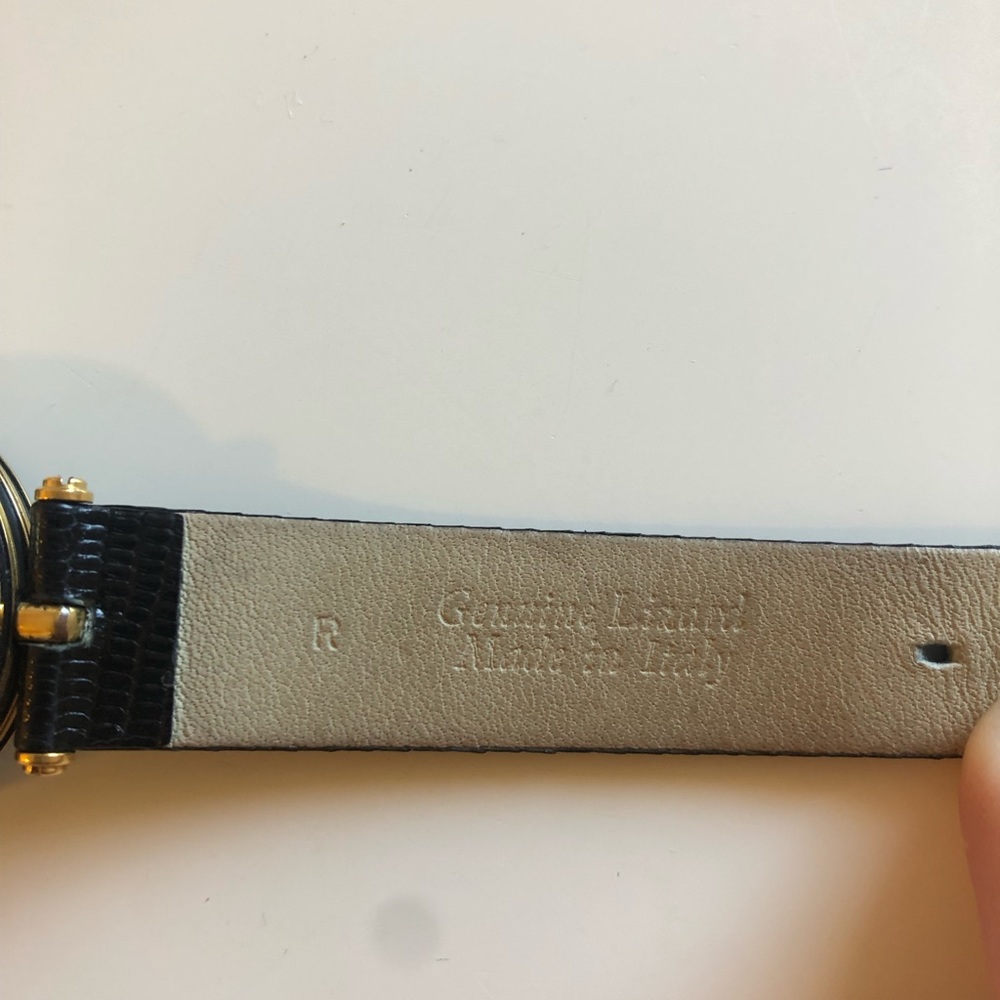 Authentic Gucci Watch - Picture 5 of 7